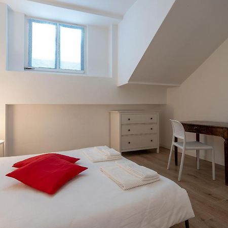 City Centre Apartment - 10 Minutes To Duomo - Free Wifi E Netflix Mediolan Zewnętrze zdjęcie